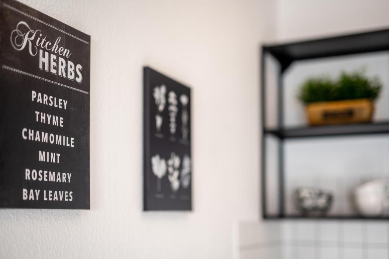Moderne Eg-Wohnung In Sudenburg Mit Parkplatz, Top Anbindung Maagdenburg Buitenkant foto